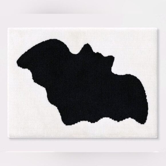 New Halloween Bat Bath Rug - Hyde & EEK! 17" × 24" - Picture 3 of 7